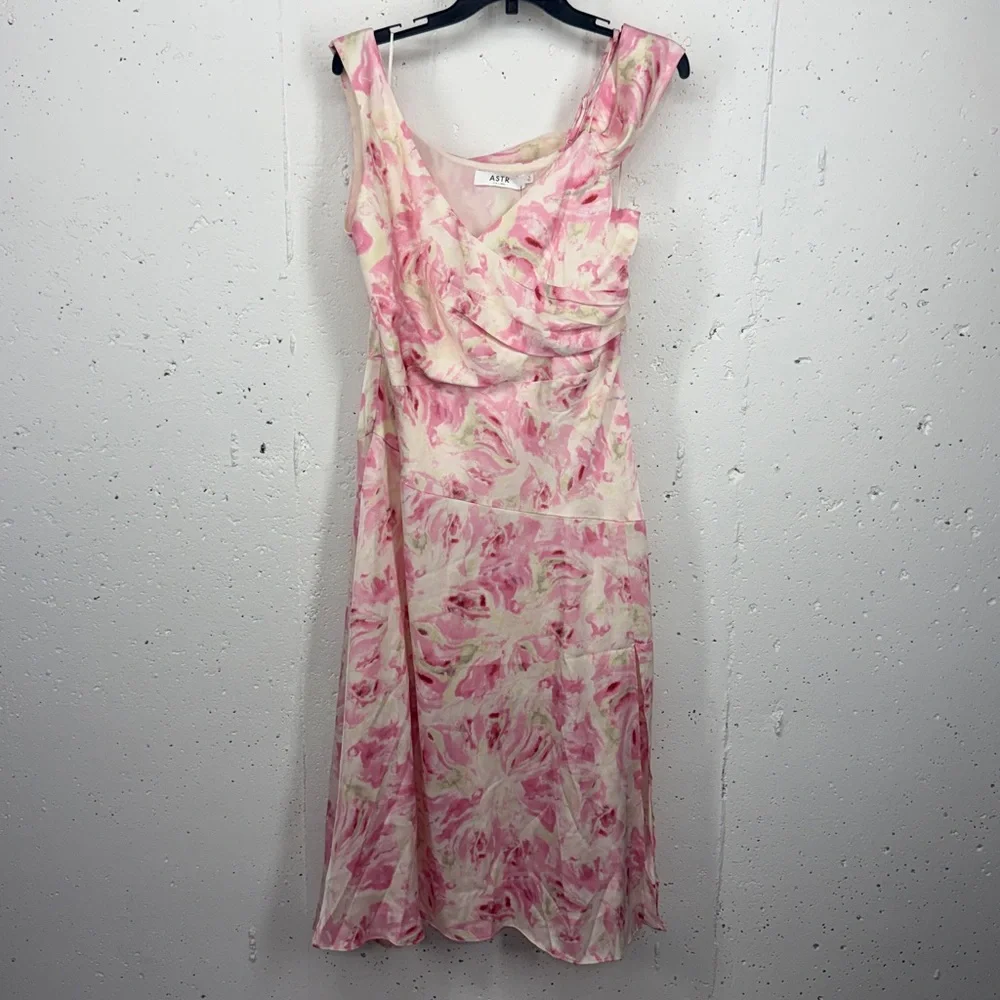 ASTR Women’s XL Pink Watercolor Asymmetric Shoulder Strap Midi Dress NEW - Picture 4 of 13